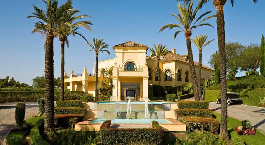 Hotel Almenara entrance of the nh almenara hotel