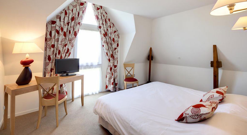 Domaine Des Ormes Room